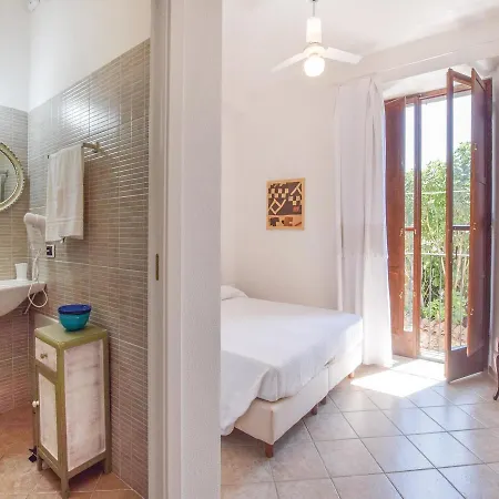 Studio Holiday In Santulussurgiu Hébergement de vacances Santu Lussurgiu