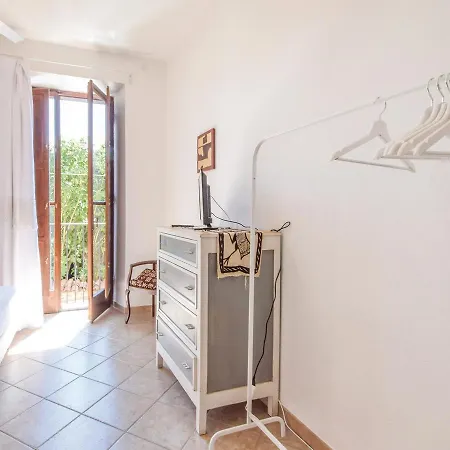 Hébergement de vacances Studio Holiday In Santulussurgiu